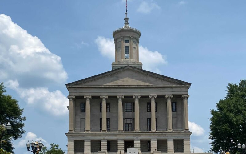 Tennessee State Capitol in Nashville for Tennessee under-21 vape law coverage