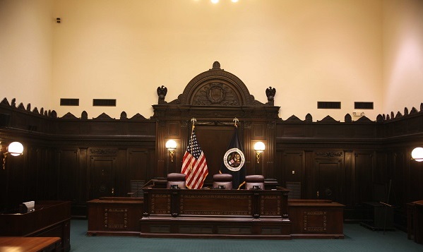 Fifth Circuit courtroom used for coverage of the Texas Tobacco Barn HHS vape civil-penalty ruling